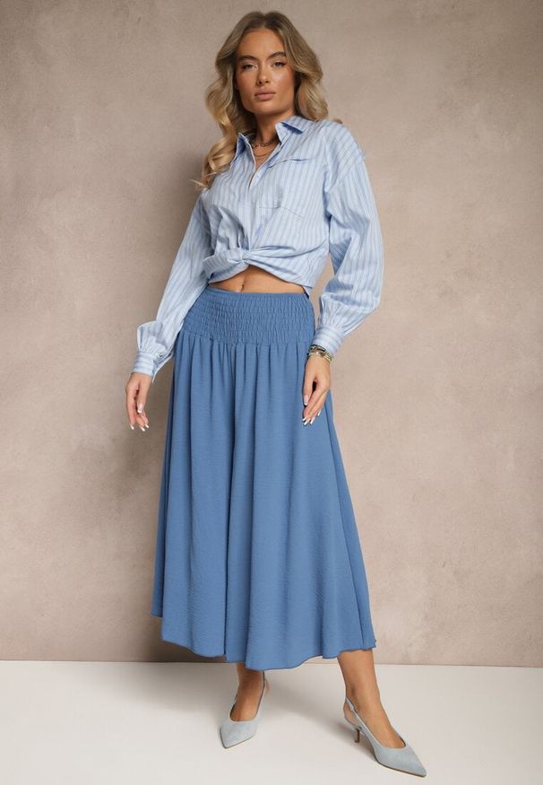 Renee - Niebieskie Spodnie Typu Kuloty High Waist o Szerokim Kroju z Marszczeniem Araliannis. Okazja: na co dzień. Stan: podwyższony. Kolor: niebieski. Styl: klasyczny, elegancki, casual