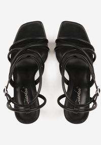 Born2be - Czarne Sandały na Geometrycznej Szpilce z Kwadratowym Noskiem Myssesis. Okazja: na co dzień. Zapięcie: sprzączka. Kolor: czarny. Wzór: geometria. Sezon: lato. Styl: wizytowy, casual, elegancki #8