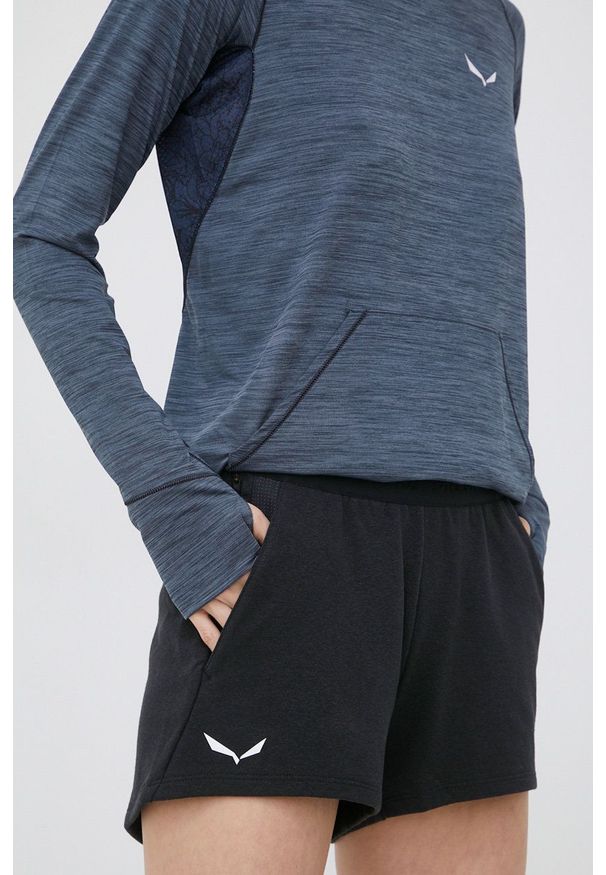 Salewa szorty sportowe Lavaredo damskie kolor czarny gładkie high waist. Stan: podwyższony. Kolor: czarny. Materiał: włókno, skóra, syntetyk, materiał. Wzór: gładki. Styl: sportowy