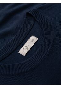 Ombre Clothing - Męski sweter z okrągłym dekoltem z elastycznej dzianiny o klasycznym splocie - granatowy V1 - Rozmiar: L. Okazja: na co dzień. Kolor: niebieski. Materiał: dzianina. Wzór: ze splotem. Styl: klasyczny #6