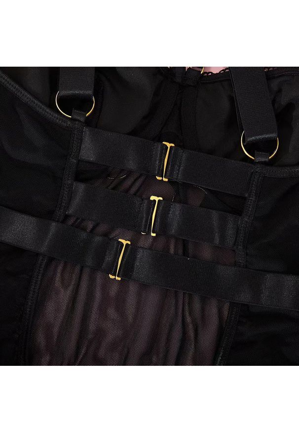 Intica - Body z paseczkami na wieczór regulowane wycięcia Ticuta. Kolor: czarny. Materiał: materiał. Wzór: paski