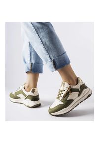 Inna Biało-zielone sneakersy Cecchi białe. Okazja: na co dzień. Nosek buta: okrągły. Kolor: biały. Sezon: lato #2