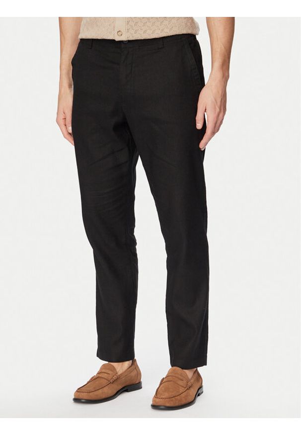 BOSS Chinosy Sanderson-L-3 50559595 Czarny Regular Fit. Kolor: czarny. Materiał: len