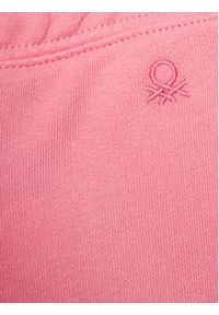 United Colors of Benetton - United Colors Of Benetton Spodnie dresowe 3J70GF01N Różowy Regular Fit. Kolor: różowy. Materiał: bawełna