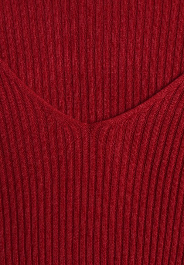 Born2be - Bordowy Dopasowany Sweter z Prążkowanej Dzianiny z Bawełną z Dekoltem w Serek Tesma. Okazja: na co dzień. Typ kołnierza: dekolt w serek. Kolor: czerwony. Materiał: prążkowany, dzianina, bawełna. Długość rękawa: długi rękaw. Długość: długie. Styl: casual, elegancki