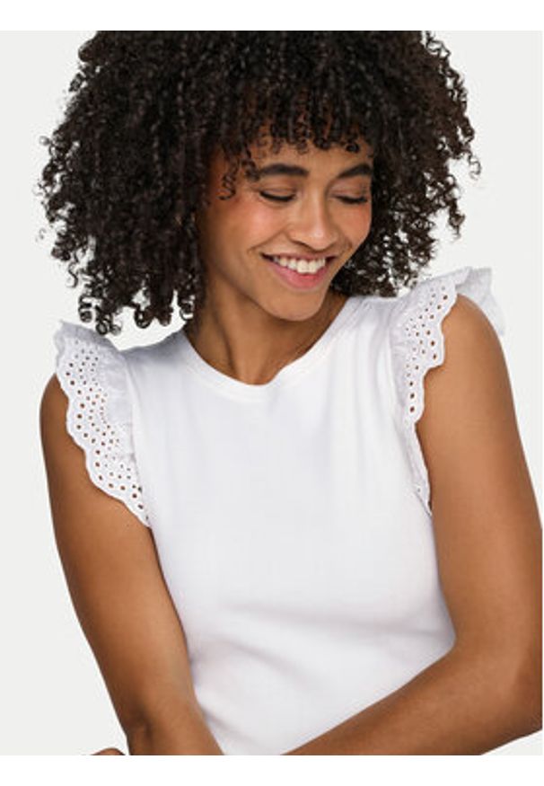 only - ONLY Top Mathilda 15308890 Biały Regular Fit. Kolor: biały. Materiał: bawełna