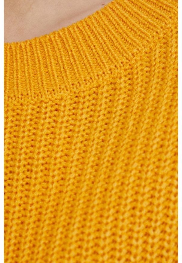 Vero Moda sweter damski kolor żółty lekki. Kolor: żółty. Materiał: dzianina