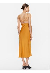 Calvin Klein Sukienka koktajlowa K20K205228 Pomarańczowy Slim Fit. Kolor: pomarańczowy. Materiał: wiskoza. Styl: wizytowy