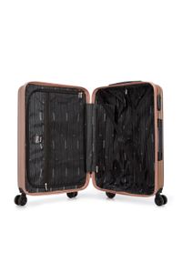 Wittchen - Średnia walizka z ABS-u w ukośne paski pudrowy róż. Kolor: różowy. Materiał: guma. Wzór: paski. Styl: elegancki #6