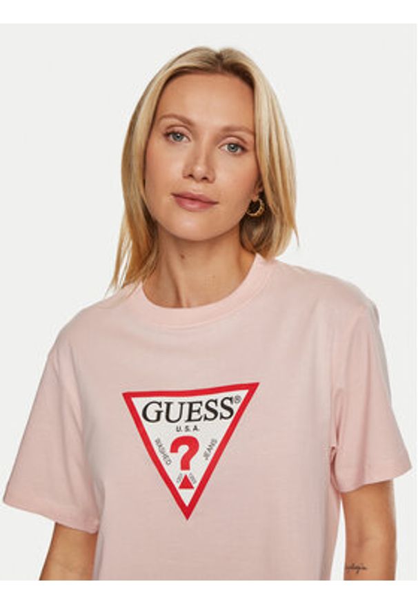 Guess Jeans T-Shirt W4YI73 K8HM0 Różowy Regular Fit. Kolor: różowy. Materiał: bawełna