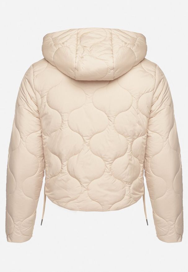 Born2be - Beżowa Kurtka Krótka z Pikowaniem i Odpinanym Kapturem Taraes. Okazja: na co dzień. Kolekcja: plus size. Kolor: beżowy. Materiał: jeans. Długość: krótkie. Styl: elegancki, casual