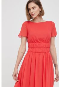 Emporio Armani sukienka INA1AT.I9906 kolor czerwony mini rozkloszowana. Kolor: czerwony. Materiał: tkanina. Długość rękawa: krótki rękaw. Długość: mini #2