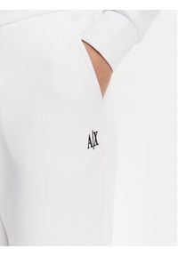 Armani Exchange Spodnie dresowe XW000824 AF10818 U0002 Biały Regular Fit. Kolor: biały. Materiał: bawełna #4