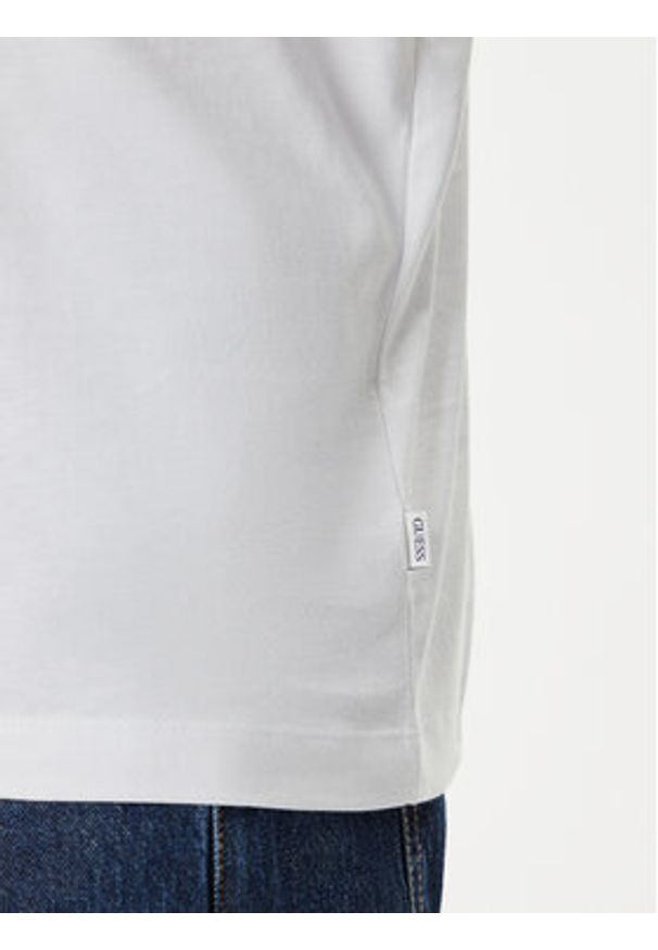 Guess Jeans Longsleeve M5BI77 K8FQ4 Biały Regular Fit. Kolor: biały. Materiał: bawełna. Długość rękawa: długi rękaw
