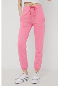 Femi Stories spodnie dresowe bawełniane Haruka damskie kolor różowy z aplikacją. Kolor: różowy. Materiał: dresówka, bawełna. Wzór: aplikacja