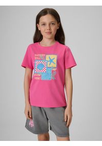4f - 4F T-shirt regular z nadrukiem dziewczęcy - różowy 140 (9-10 lat). Okazja: na uczelnię, na co dzień. Kolor: różowy. Materiał: materiał, bawełna, dresówka, dzianina, skóra. Wzór: nadruk. Sezon: lato. Styl: klasyczny, casual #1