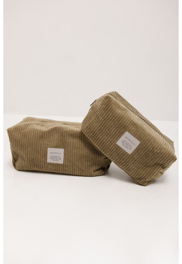 Marsala - Kosmetyczka ze sztruksu w kolorze KHAKI-TRAVEL small size. Kolor: zielony. Materiał: sztruks. Wzór: aplikacja