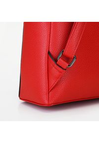 Wittchen - Damski plecak z kieszenią z przodu. Kolor: czerwony. Materiał: skóra ekologiczna. Wzór: aplikacja, paski. Styl: elegancki #6
