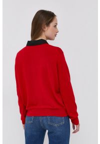 Love Moschino Sweter wełniany damski kolor czerwony. Okazja: na co dzień. Kolor: czerwony. Materiał: wełna. Styl: casual