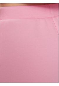 Guess Szorty materiałowe Kiara V4GD16 FL04P Różowy Regular Fit. Kolor: różowy. Materiał: syntetyk, bawełna