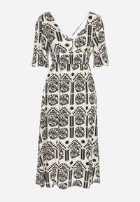 Born2be - Czarno-Kremowa Sukienka Wiskozowa Rozkloszowana z Odkrytymi Plecami w Print Boho Turaisa. Okazja: na co dzień. Typ kołnierza: dekolt w kształcie V. Kolor: czarny. Materiał: wiskoza. Długość rękawa: długi rękaw. Wzór: nadruk. Typ sukienki: proste, rozkloszowane. Styl: boho #5