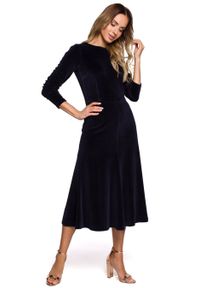 MOE - Sukienka welurowa midi rozkloszowana z rękawem 3/4 bawełniana granat. Materiał: bawełna, welur. Styl: elegancki. Długość: midi