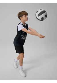 4f - 4F Koszulka meczowa replika wyjazdowa z sezonu 2025/26 dziecięca 4F x WKS Czarni Radom - czarna 110/116. Kolor: czarny. Materiał: dzianina, materiał. Wzór: kolorowy, nadruk. Sezon: lato. Styl: młodzieżowy, sportowy #2