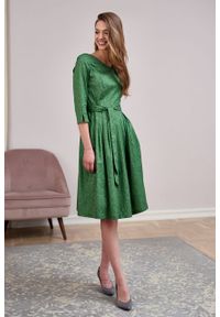 Marie Zélie - Sukienka Elina Idella zielona. Kolor: zielony. Materiał: bawełna, satyna, materiał. Długość rękawa: krótki rękaw. Typ sukienki: rozkloszowane. Styl: klasyczny #4