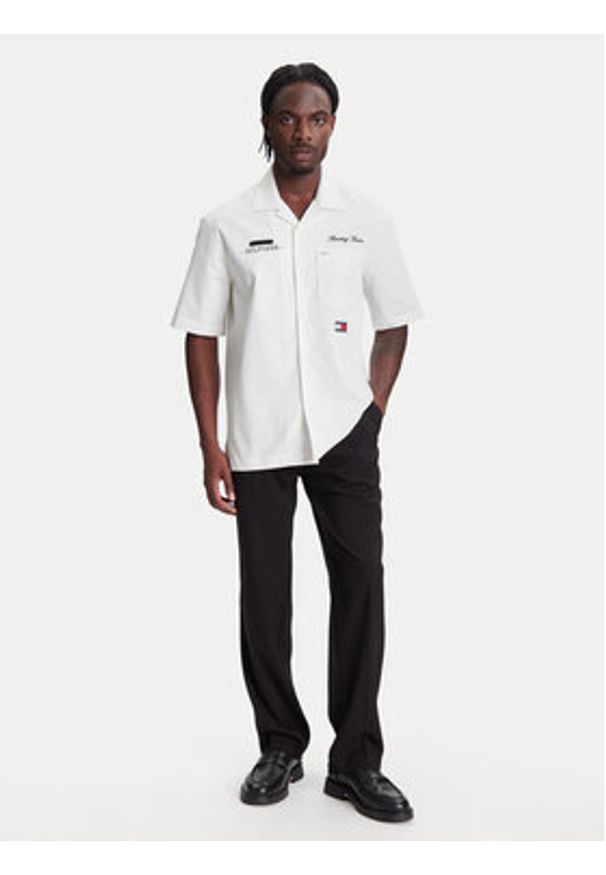TOMMY HILFIGER - Tommy Hilfiger Koszula F1 Movie Mechanics MW0MW41476 Écru Boxy Fit. Materiał: bawełna