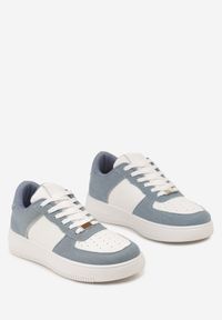 Born2be - Biało-Niebieskie Sneakersy Sznurowane o Klasycznym Fasonie Kauma. Nosek buta: okrągły. Zapięcie: sznurówki. Kolor: biały. Materiał: materiał. Obcas: na obcasie. Wysokość obcasa: niski #5