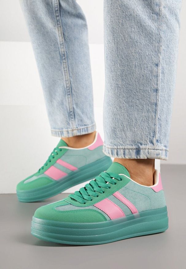Born2be - Zielono-Różowe Sneakersy Tenisówki z Ozdobnymi Paskami Melinella. Okazja: na co dzień. Zapięcie: pasek. Kolor: zielony. Materiał: jeans. Wzór: paski. Obcas: na płaskiej podeszwie