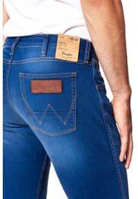 Wrangler - JEANSY MĘSKIE WRANGLER BOSTIN SHADES OF BLUE W17SY241O. Okazja: na co dzień. Styl: casual #4