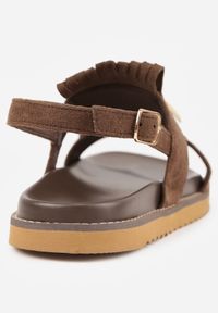 Renee - Ciemnobrązowe Sandały VICES z Frędzlami w Stylu Boho Wind. Okazja: na spacer. Zapięcie: sprzączka. Kolor: brązowy. Materiał: jeans, len. Styl: boho #4