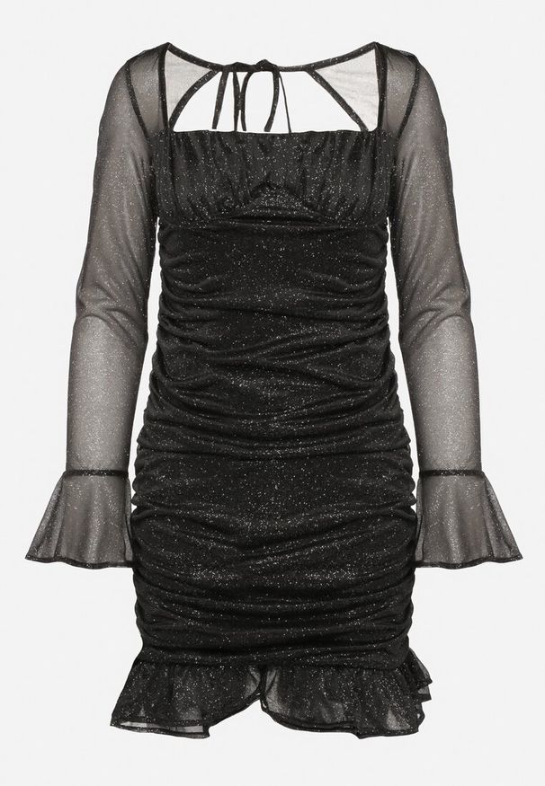 Born2be - Czarna Siateczkowa Sukienka Marszczona Sukienka z Falbankami Brokatem i Wiązaniem Salanira. Okazja: na co dzień. Typ kołnierza: kołnierz z falbankami. Kolor: czarny. Materiał: materiał. Długość rękawa: długi rękaw. Wzór: aplikacja. Typ sukienki: proste. Styl: casual, elegancki