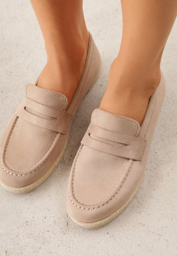 Renee - Ciemnobeżowe Mokasyny z Plecionką w Stylu Boho Galenatea. Okazja: do pracy, na co dzień. Kolor: beżowy. Materiał: jeans. Wzór: aplikacja. Sezon: lato. Styl: boho