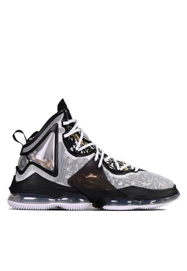 Buty koszykarskie męskie Nike Lebron 19. Kolor: czarny. Materiał: materiał, syntetyk. Szerokość cholewki: normalna. Sport: koszykówka
