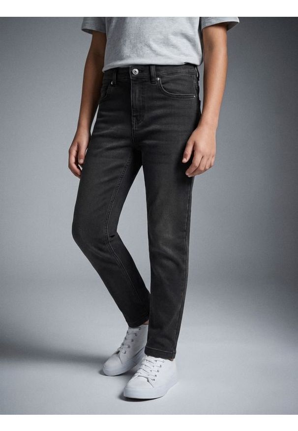 Sinsay - Jeansy slim z efektem sprania - czarny. Kolor: czarny