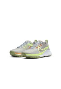 Buty do biegania męskie Nike React Pegasus Trail 4. Zapięcie: sznurówki. Kolor: wielokolorowy. Materiał: syntetyk, tkanina, materiał. Szerokość cholewki: normalna
