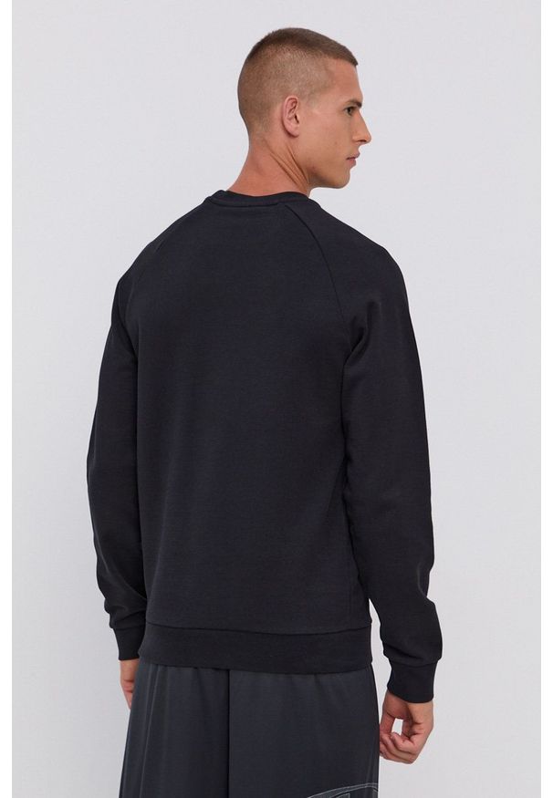 Peak Performance Bluza bawełniana męska kolor czarny gładka. Okazja: na co dzień. Kolor: czarny. Materiał: bawełna. Długość rękawa: raglanowy rękaw. Wzór: gładki, aplikacja. Styl: casual