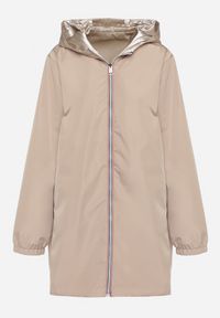Born2be - Beżowa Przejściowa Kurtka Dwustronna z Kapturem i Metalicznym Połyskiem Tashta. Typ kołnierza: kaptur. Kolekcja: plus size. Kolor: beżowy #3
