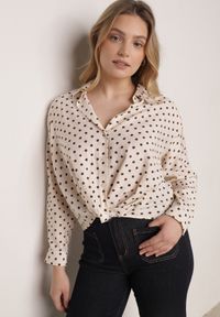 Born2be - Beżowa Wiskozowa Koszula w Kropki z Ozdobnym Węzłem Corilis. Okazja: na co dzień. Typ kołnierza: kołnierzyk klasyczny. Kolor: beżowy. Materiał: wiskoza. Długość: długie. Wzór: kropki. Styl: casual, klasyczny #8