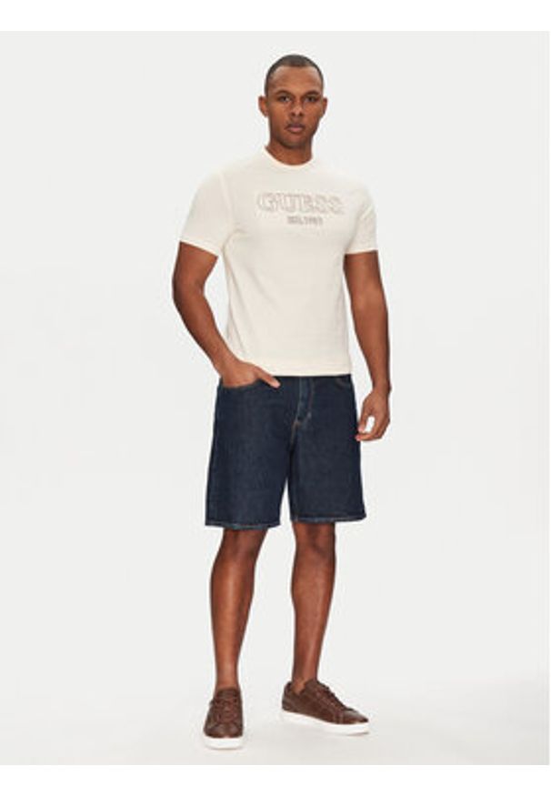 Guess T-Shirt M5GI07 I3Z14 Écru Slim Fit. Materiał: bawełna