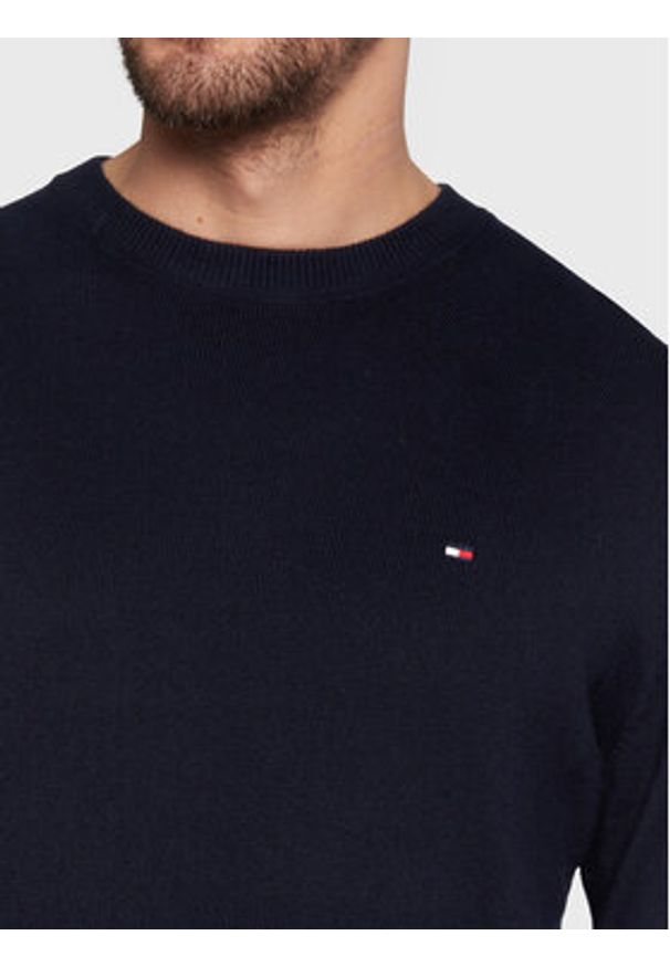 TOMMY HILFIGER - Tommy Hilfiger Sweter MW0MW28046 Granatowy Regular Fit. Kolor: niebieski. Materiał: bawełna