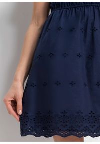 Sukienka z ażurowym haftem bonprix ciemnoniebieski. Kolor: niebieski. Wzór: ażurowy, haft #5