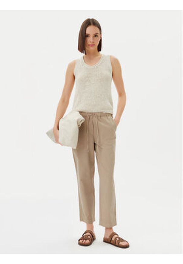 Marc O'Polo Spodnie materiałowe M03 1340 10073 Beżowy Tapered Fit. Kolor: beżowy. Materiał: bawełna