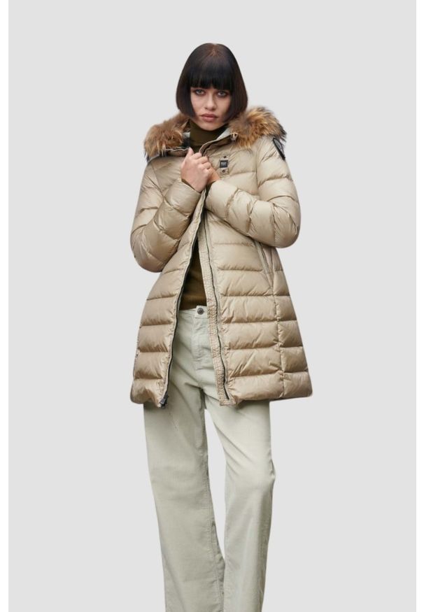 Blauer USA - BLAUER Beżowa damska kurtka Kristin Raincoat Long Jackets, Rozmiar XL. Kolor: beżowy. Materiał: puch, poliamid. Długość rękawa: długi rękaw. Długość: długie