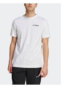 Adidas - adidas T-Shirt IL2648 Biały Regular Fit. Kolor: biały. Materiał: bawełna #8