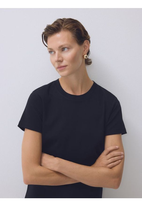 Reserved - Bawełniany t-shirt - czarny. Kolor: czarny. Materiał: bawełna