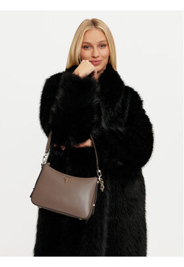 Guess Torebka HWVG94 93180 Brązowy. Kolor: brązowy. Materiał: skórzane