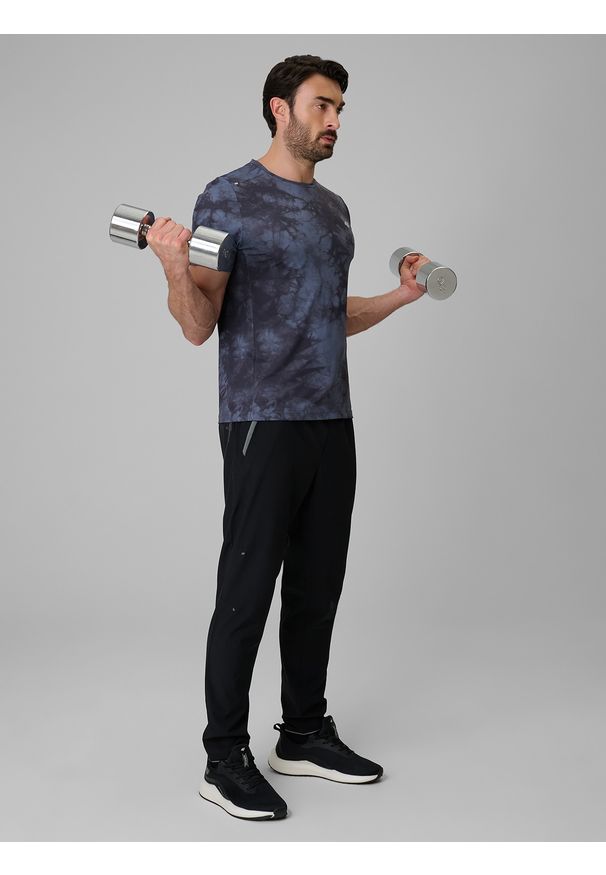 4f - 4F Koszulka treningowa regular szybkoschnąca męska - czarna M. Kolor: czarny. Materiał: materiał, włókno. Sport: fitness